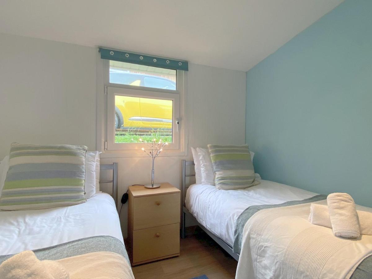 Pass The Keys Gower Beach Staycation Caswell Bay - Sleeps 4 Swansea Kültér fotó